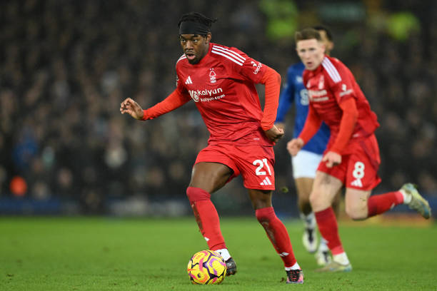 让他牢牢占 让他牢牢占