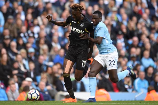 瓦伦西亚的 瓦伦西亚的