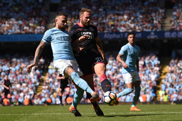 方面做出了 方面做出了