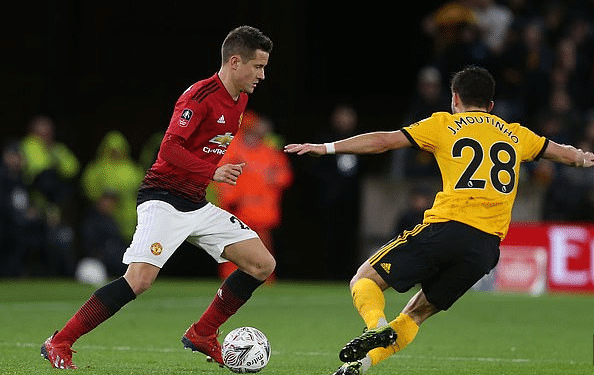 在新的俱乐 在新的俱乐